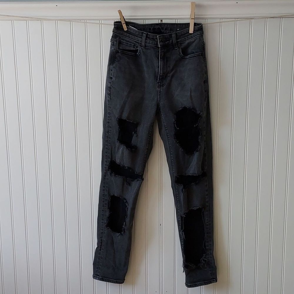 American Eagle Mom Jeans 00 Faded Black‎ Distressed Ripped High Rise Tapered